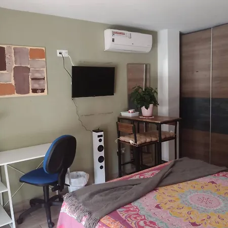 Проживание в семье Casa Hombre Blanco *