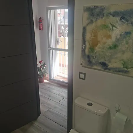 Casa Hombre Blanco Homestay Malaga
